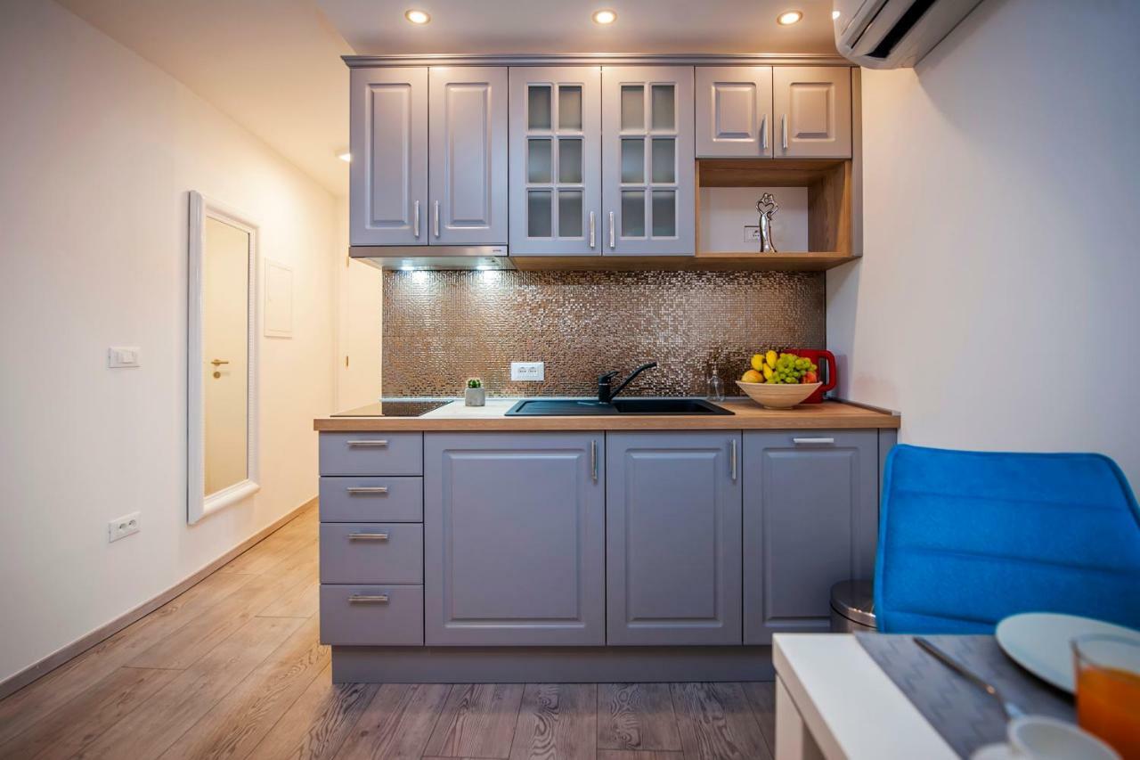 Studio Apartment Kris Rovinj Luaran gambar