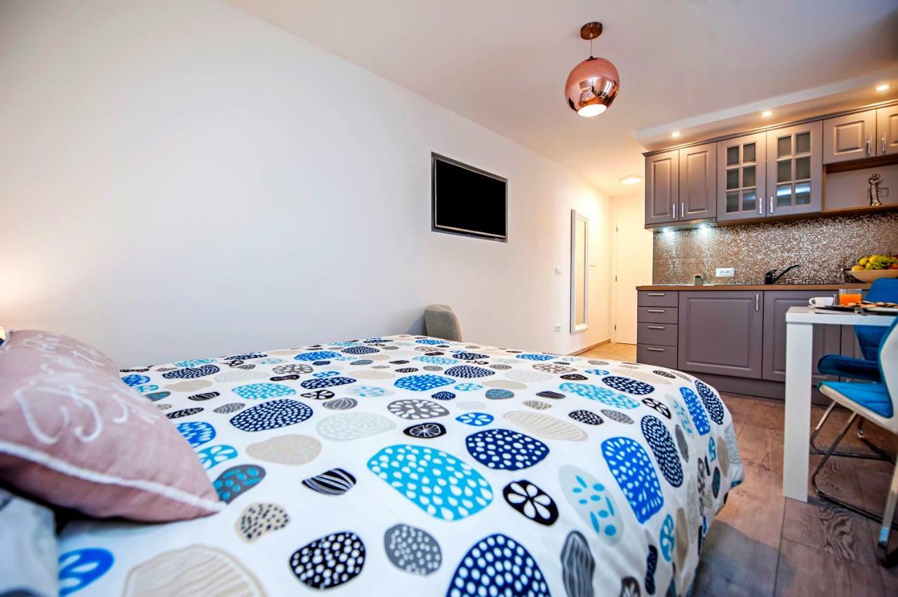 Studio Apartment Kris Rovinj Luaran gambar